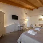 게스트하우스 Dimoras Boutique 4*