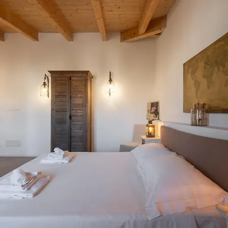 Gasthuis Dimoras Boutique 4*