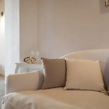 Dimoras Boutique בית הארחה